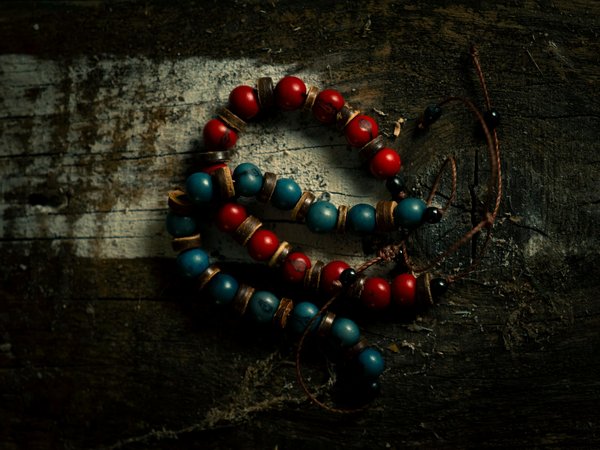 Les bijoux en bois : types de bijoux et mode d'entretien